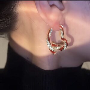 (PRE-ORDINE) Orecchini a Cuore in Rame con Smalto Rosso e Zirconi